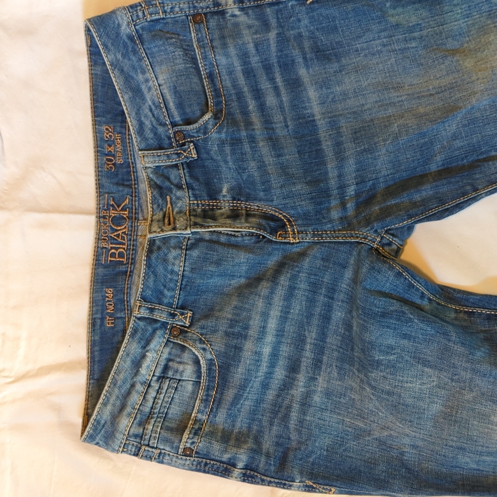 Buckle Black Jeans, size 30x32, straight leg